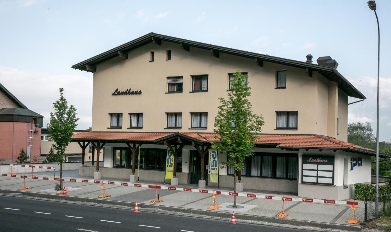 Landhaus Boutique Motel - Contactless Check-In Nendeln Bagian luar foto